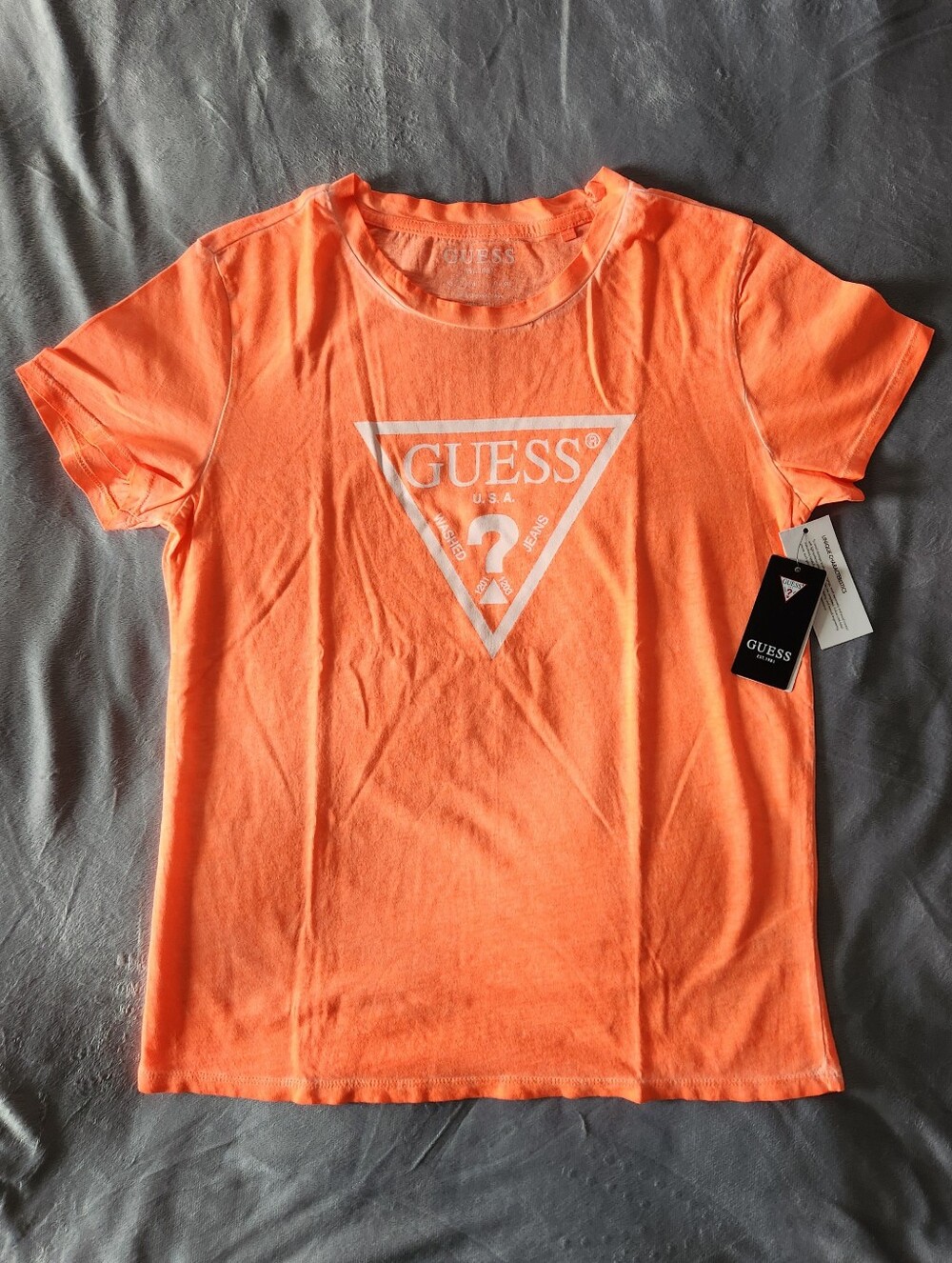 Neon Guess
